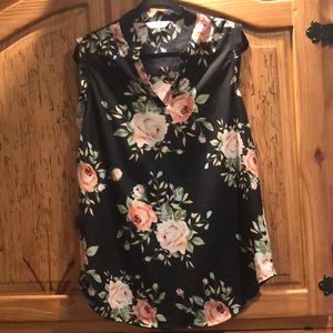 Floral sleeveless tunic